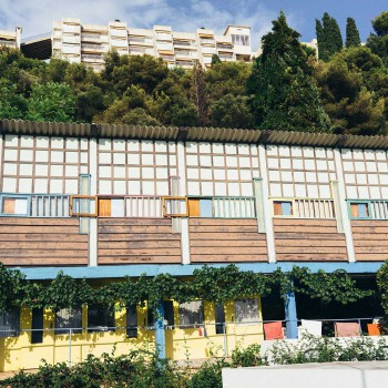 Photo-production-IRIS-VON-ARNIM-Spring-Summer-Collection-Villa-Eileen-Gray-E-1027-UNIQUE-Pascal-Gerdsmeier-Monaco-foto-sven-hoffmann-journal