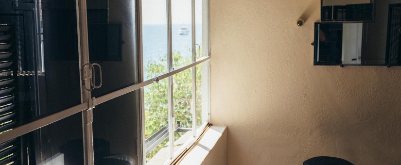 Photo-production-IRIS-VON-ARNIM-Spring-Summer-Collection-villa-Eileen-Gray-E-1027-UNIQUE_pascal-Gerdsmeier-Monaco-foto-design-film-location-scout